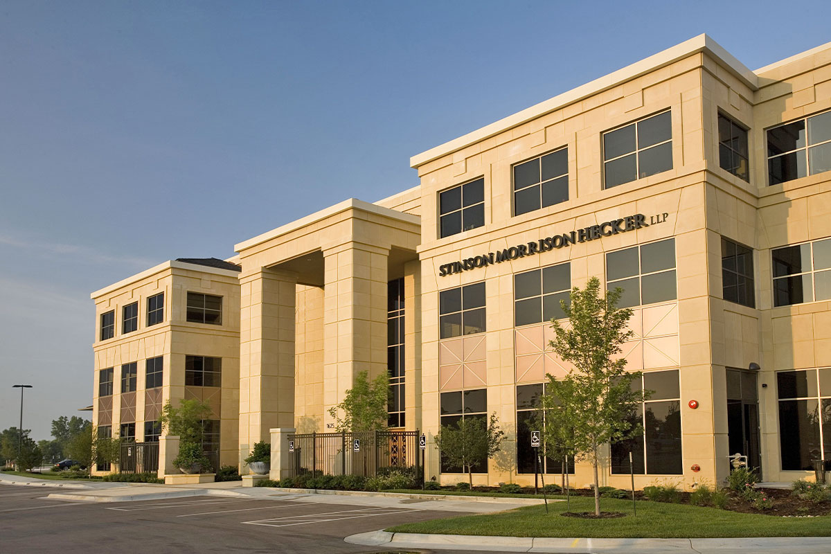 The Lakeside at the Waterfront - 1625 Office Building