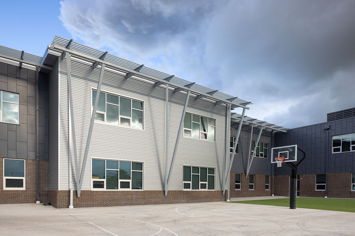 USD 460 Hesston - Playground